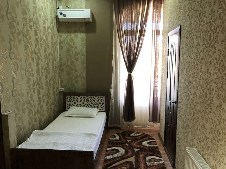 Hotel Rahat Palace