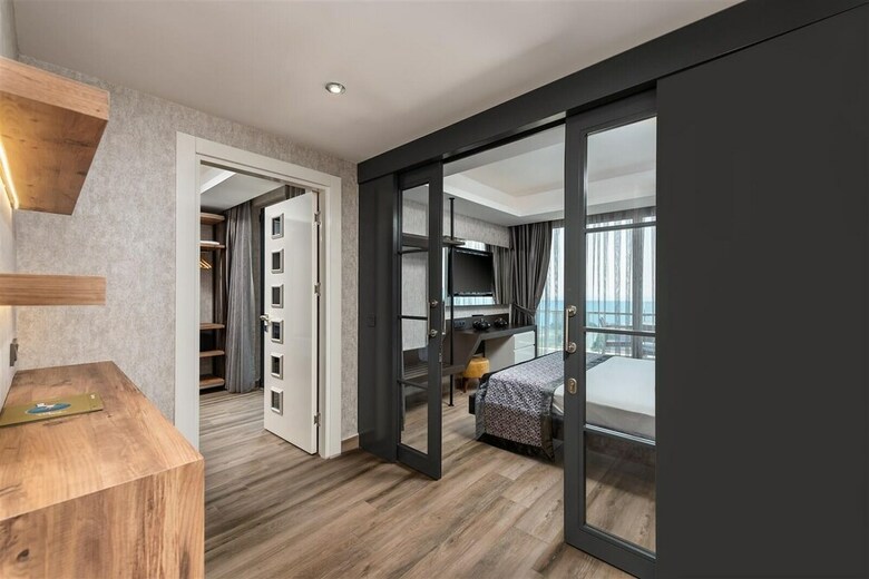 Hotel Elite Luxury Suite & Spa