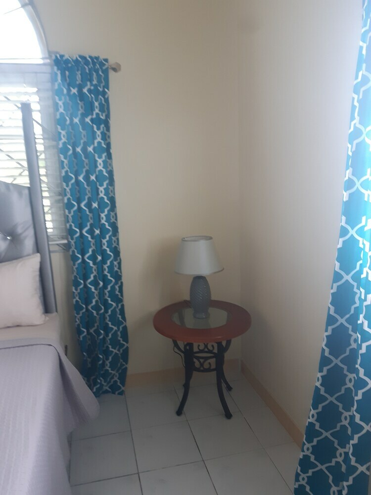 Delux Caribbean Estate Guest Apartment