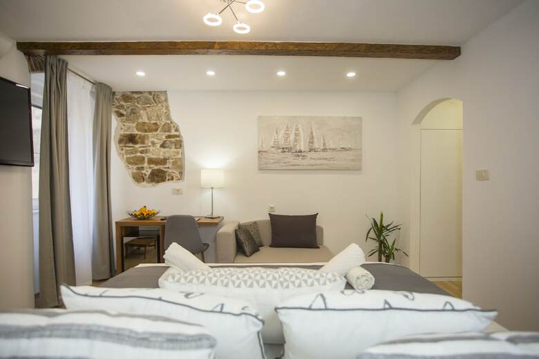 Hotel Luxury Room Inside Of Diocletian Palace