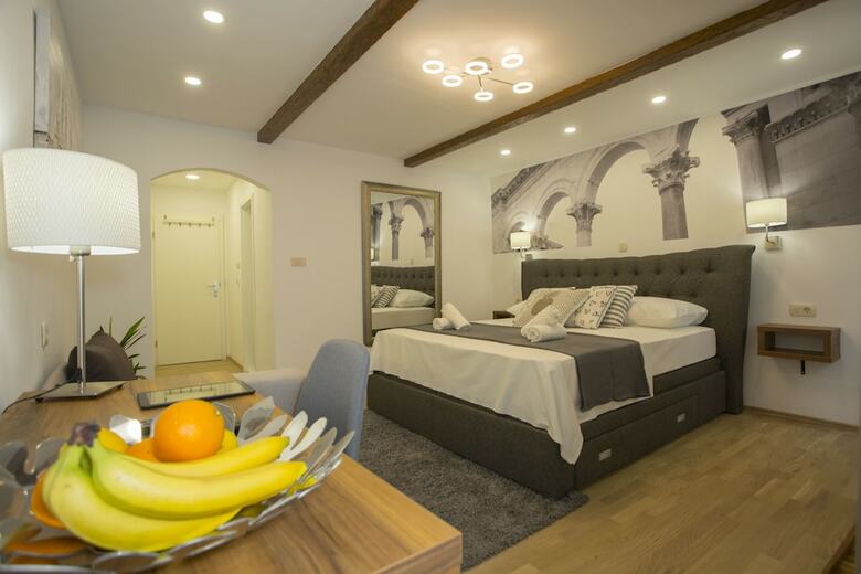 Hotel Luxury Room Inside Of Diocletian Palace
