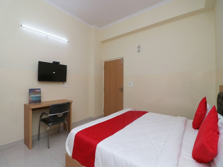 Oyo 28629 Hotel Crosswind