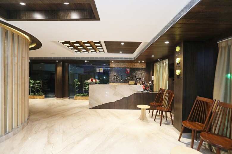 Hotel Oyo 28757 Pikus Inn
