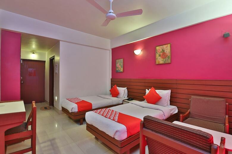 Oyo 24534 Hotel President