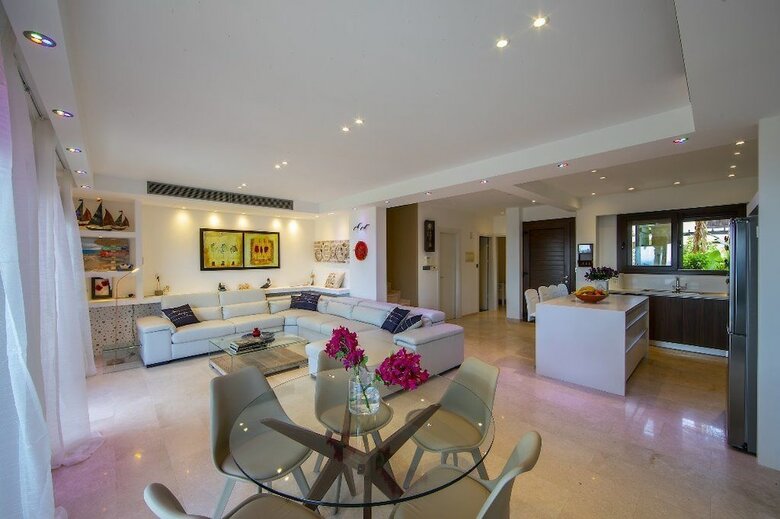 Protaras  El Greco Seafront Villa