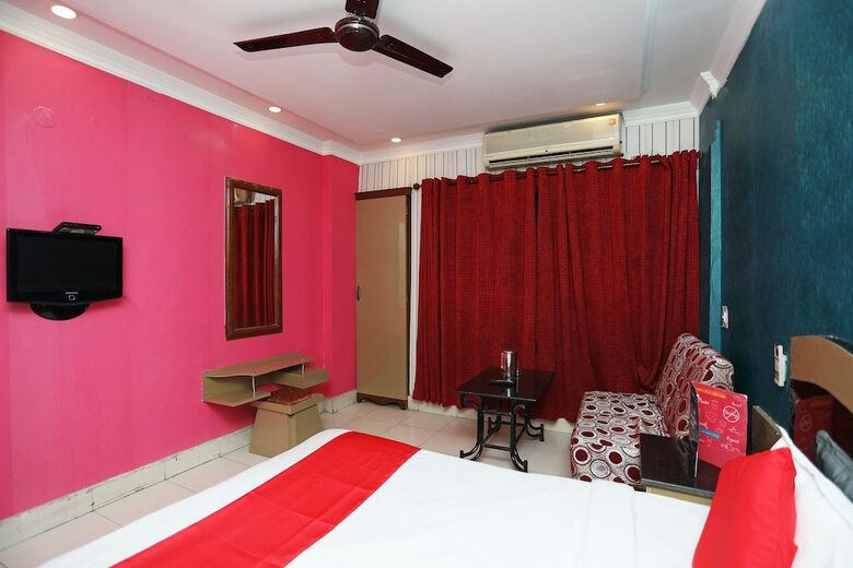Oyo 28631 Hotel Parbati International