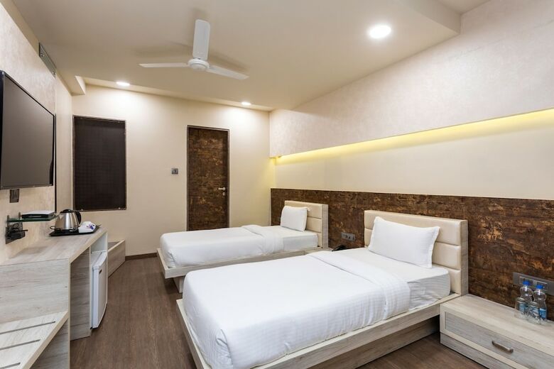 Hotel Sonash By Golden Treat