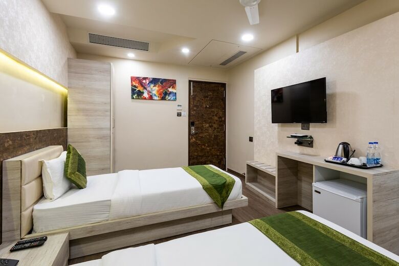 Hotel Sonash By Golden Treat