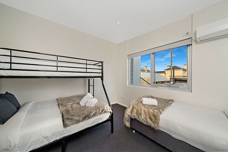 Motel Carlton Suites