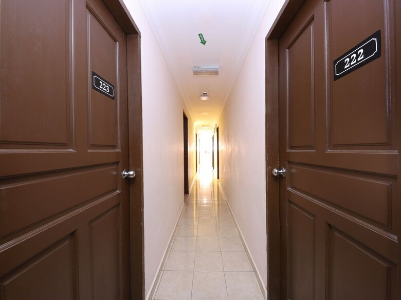 Oyo 775 Hotel Sahara Inn
