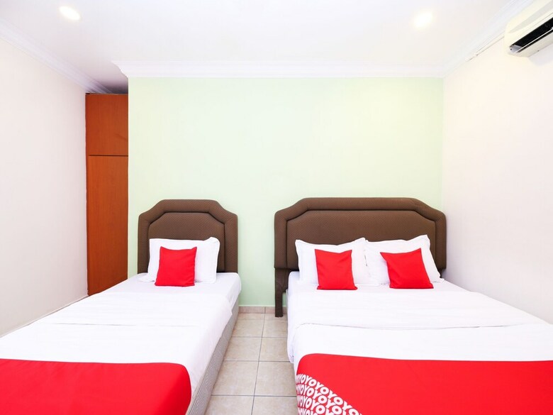 Oyo 775 Hotel Sahara Inn