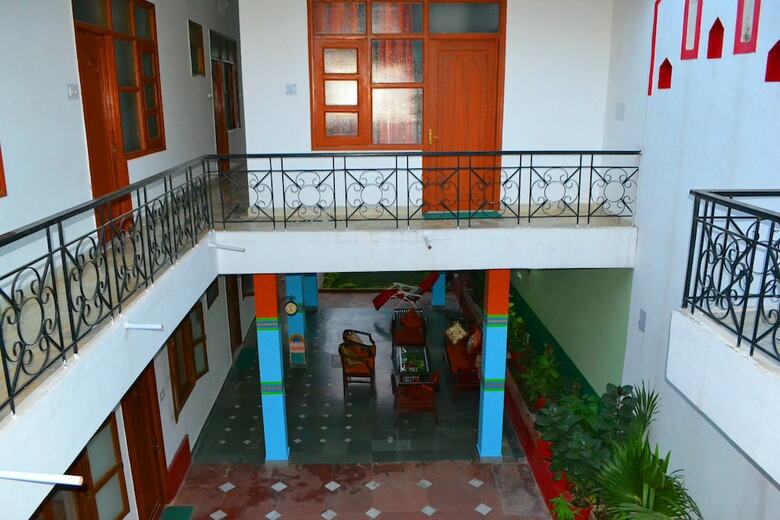 Hotel Harmony