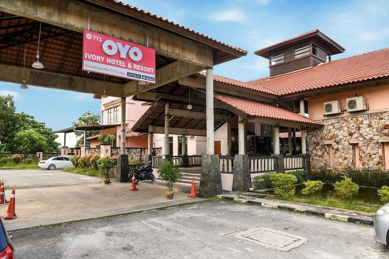 Oyo 771 Ivory Hotel & Resort