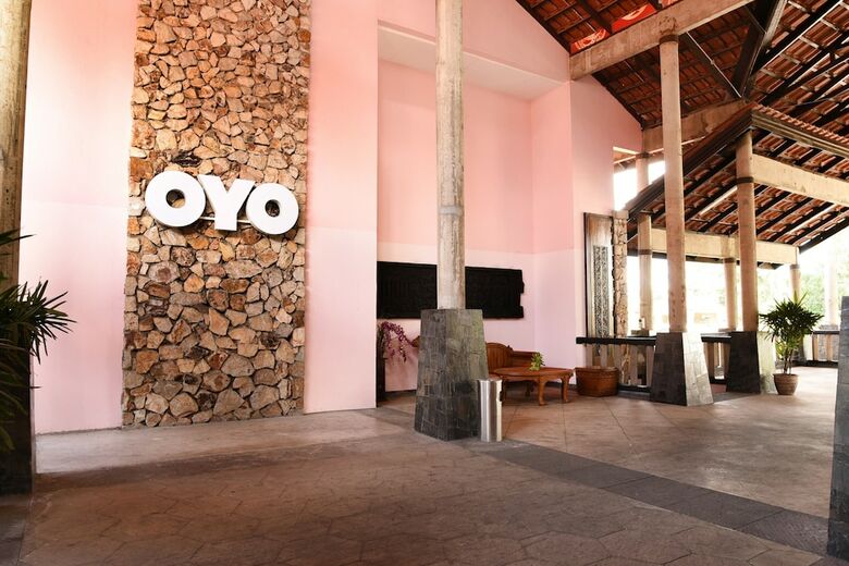 Oyo 771 Ivory Hotel & Resort