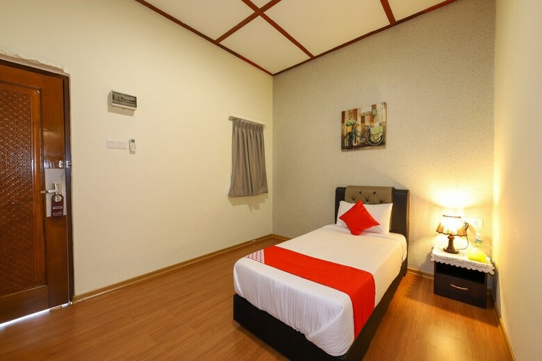 Oyo 771 Ivory Hotel & Resort