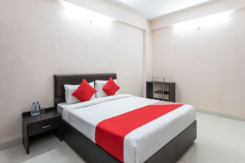 Oyo 27654 Hotel Grand Valley