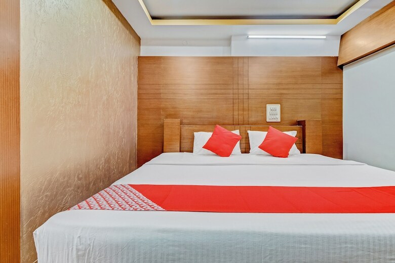 Hotel Oyo 19559 Pavithra Paradise