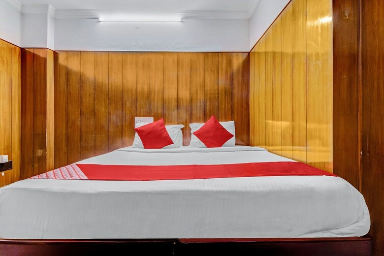 Hotel Oyo 19559 Pavithra Paradise