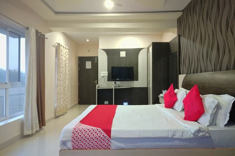Oyo 29258 Hotel Debrani International