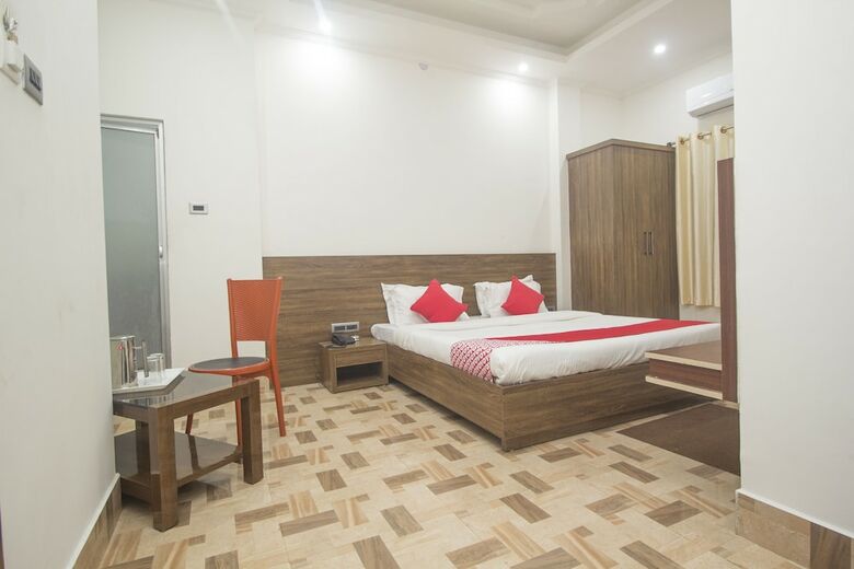 Oyo 29258 Hotel Debrani International
