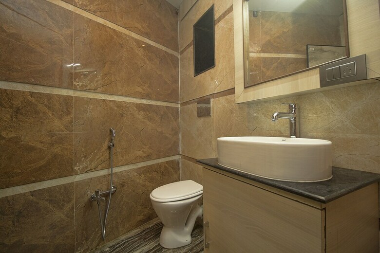 Oyo 29258 Hotel Debrani International