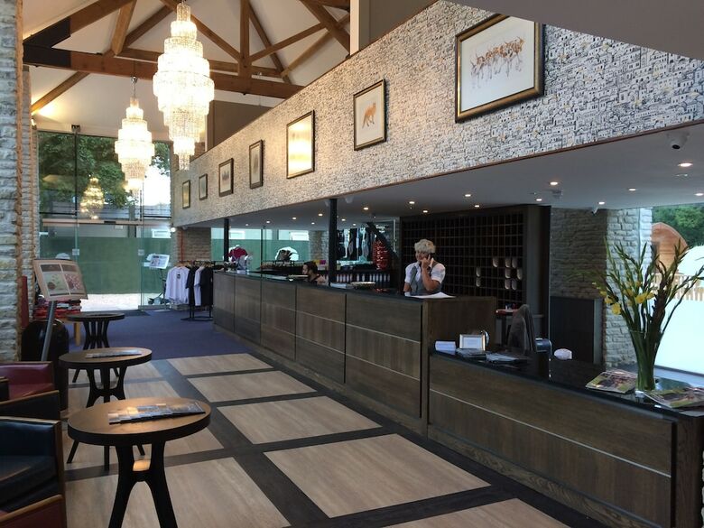 Tracy Park Hotel And Country Club