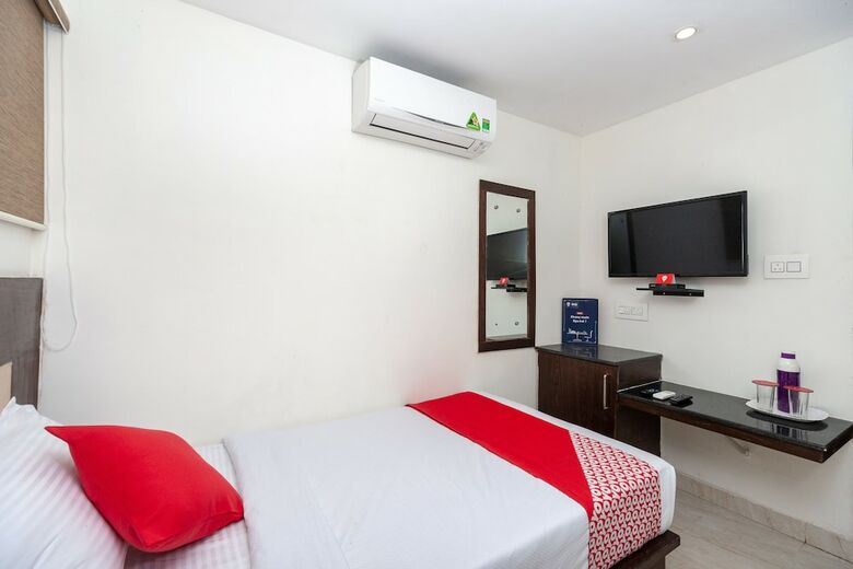 Hotel Oyo 19487 Hr Residency