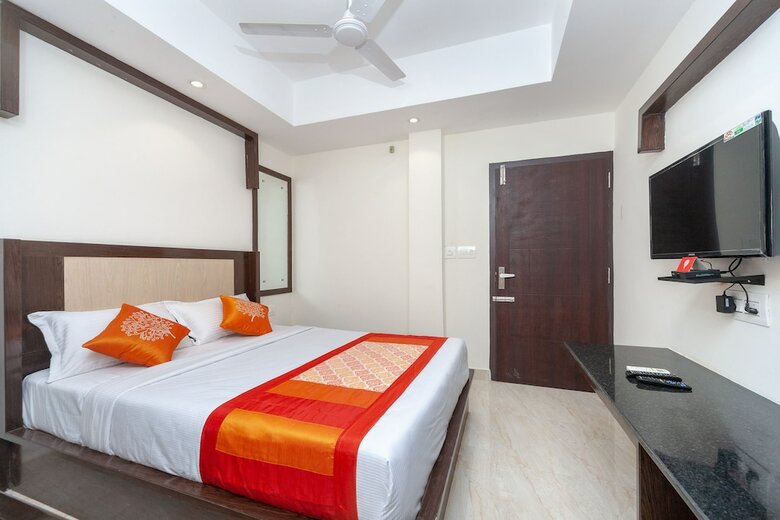 Hotel Oyo 19487 Hr Residency