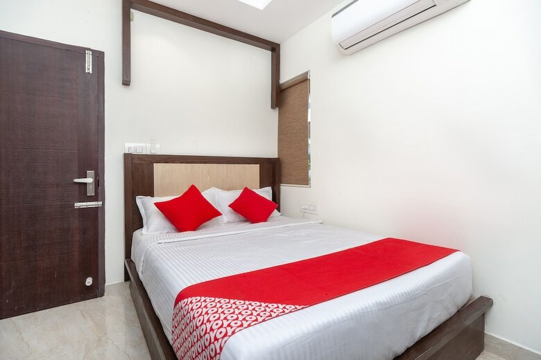 Hotel Oyo 19487 Hr Residency