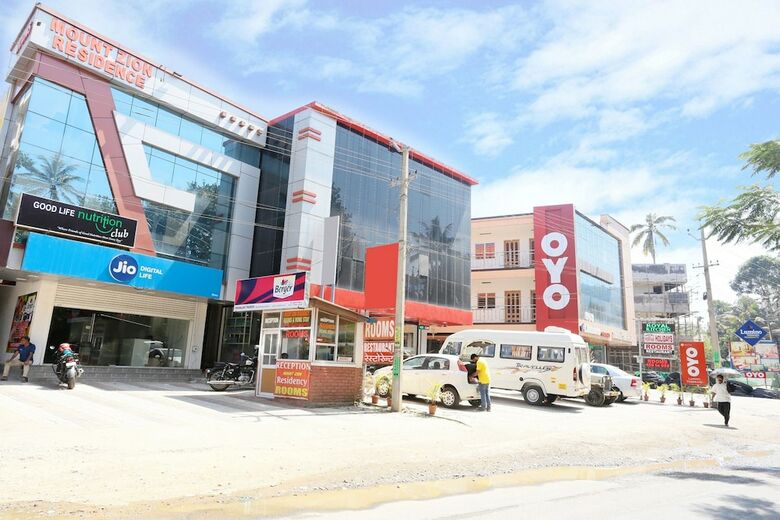 Hotel Oyo 14819 Periyar Holidays