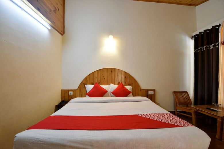 Oyo 7766 Hotel Thakur