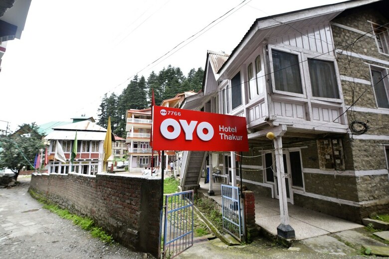 Oyo 7766 Hotel Thakur
