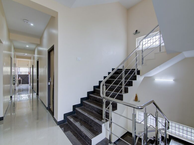 Hotel Oyo 24147 Royal Stay