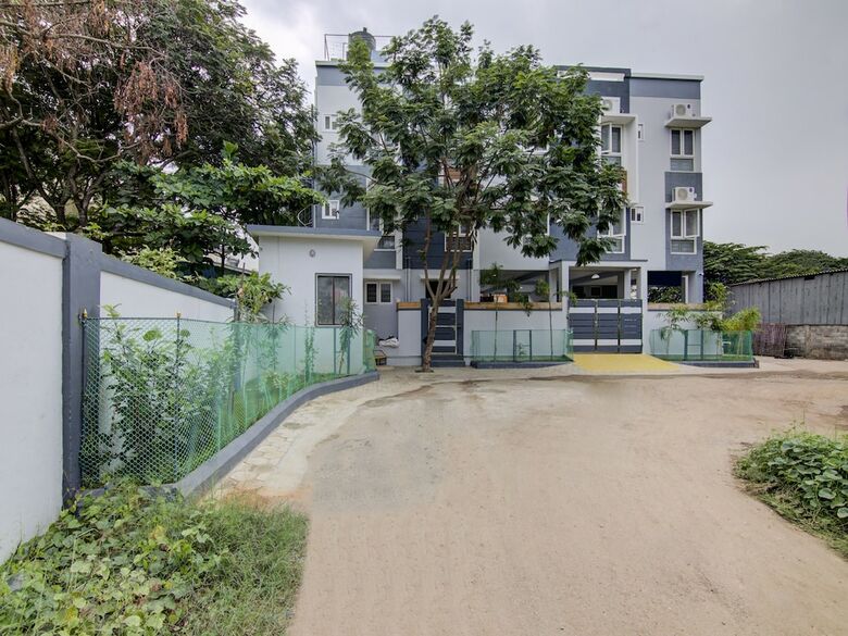 Hotel Oyo 24147 Royal Stay