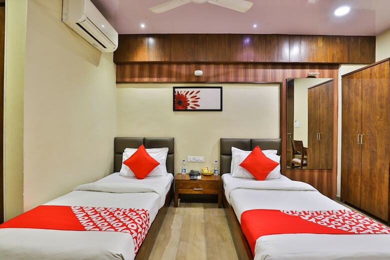 Oyo 25065 Hotel Shree Daan