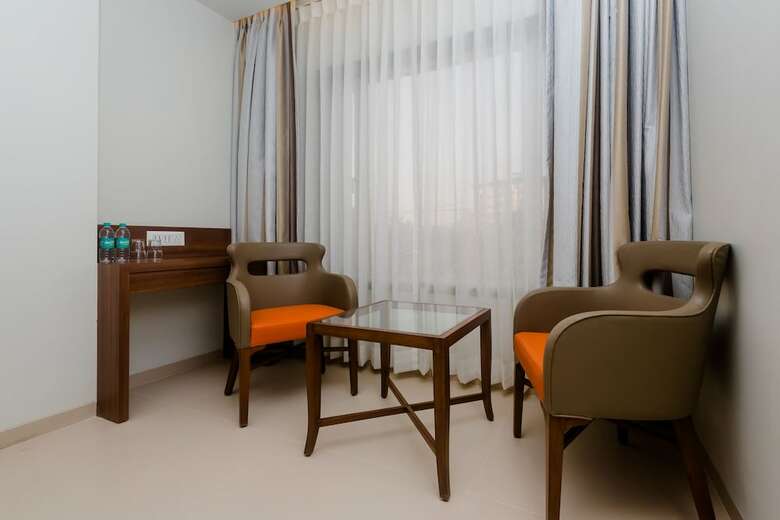 Capital O 28004 Hotel Mathoshree