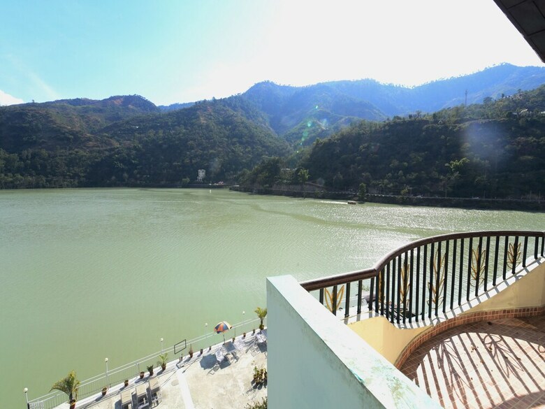 Oyo 29117 Hot Spring