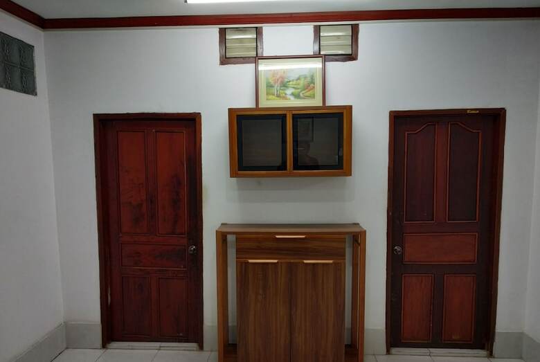Hotel Baaris Residency & Apartment