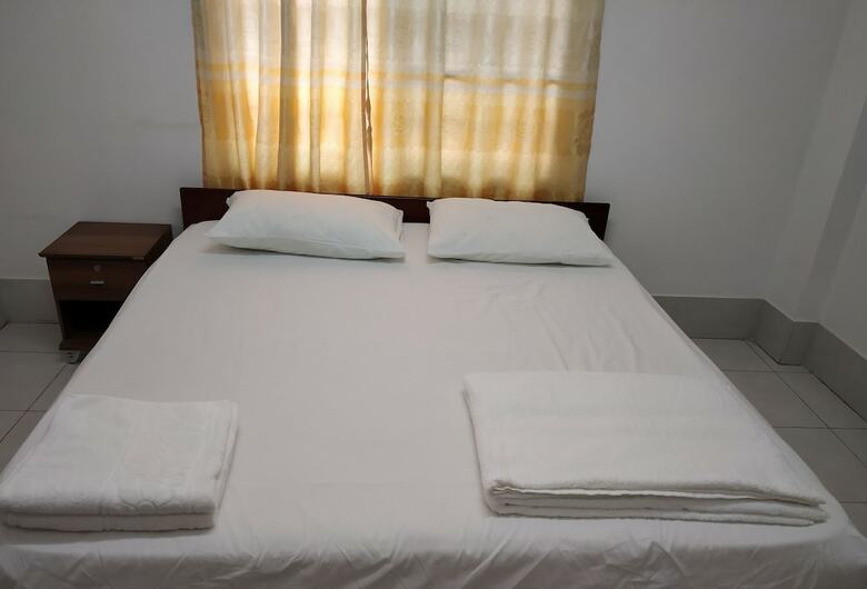 Hotel Baaris Residency & Apartment