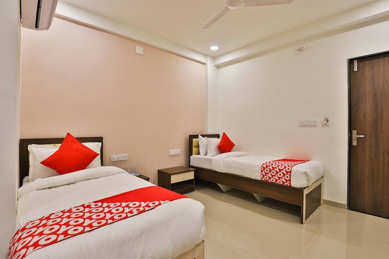 Oyo 26578 Hotel Aashray