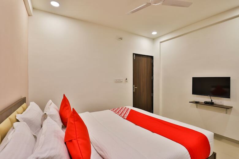 Oyo 26578 Hotel Aashray