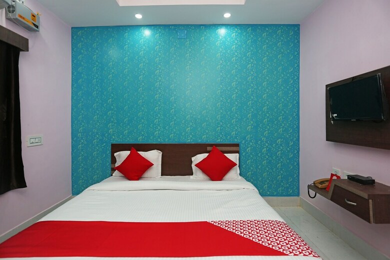 Oyo 27734 Hotel Savasi