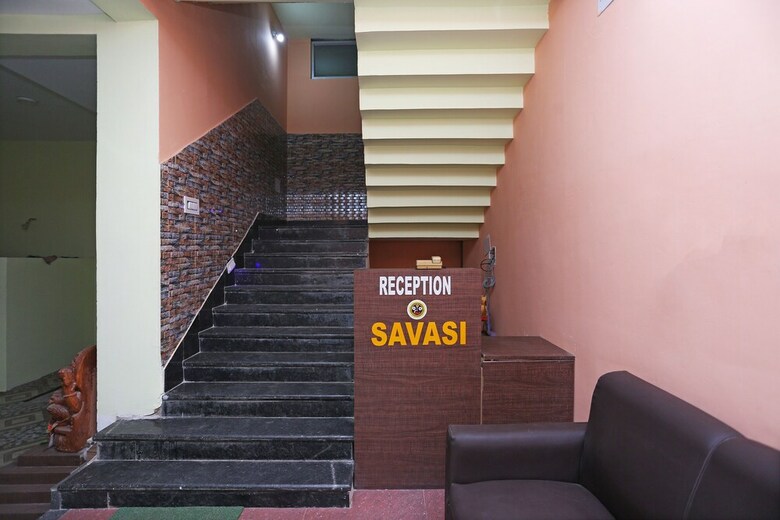 Oyo 27734 Hotel Savasi