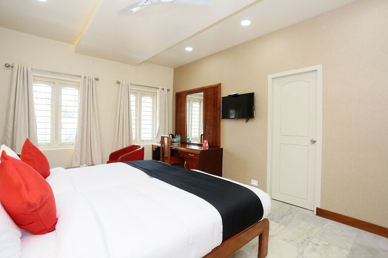 Hotel Capital O 28467 Kumily Gate