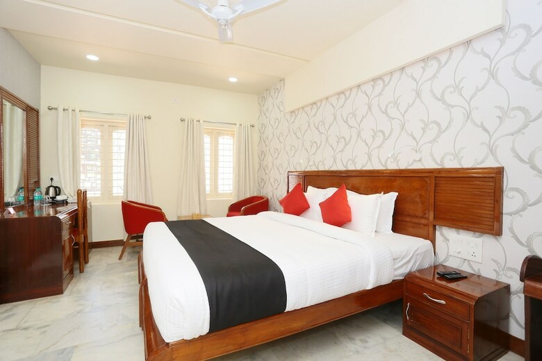 Hotel Capital O 28467 Kumily Gate