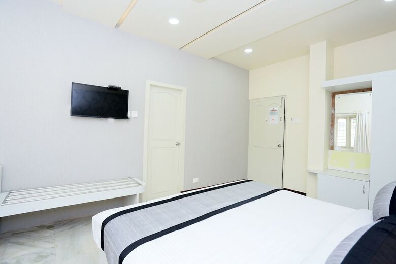 Hotel Capital O 28467 Kumily Gate