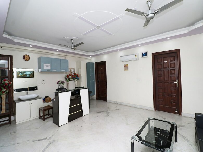 Oyo 28453 Hotel Heaven Stay