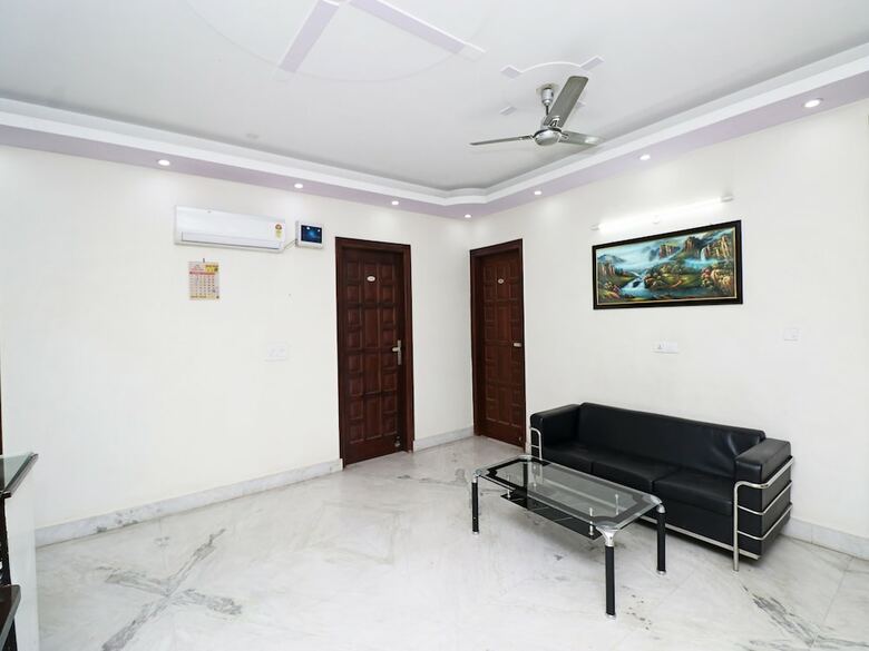 Oyo 28453 Hotel Heaven Stay