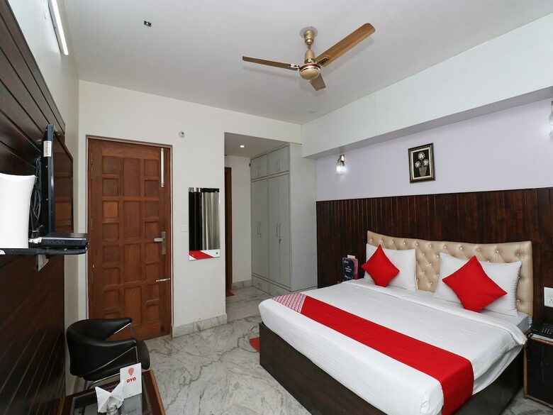 Oyo 28453 Hotel Heaven Stay