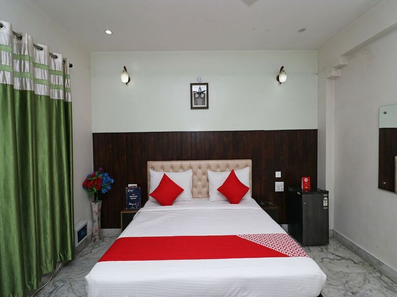 Oyo 28453 Hotel Heaven Stay